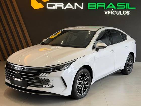 BYD KING 1.5 DM-I PHEV GS AUTOMÁTICO BYD KING 1.5 DM-I PHEV GS AUTOMÁTICO
